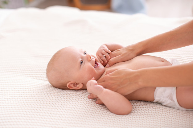 Should Babies Smeared With Telon Oil? There are Many Benefits, You Know